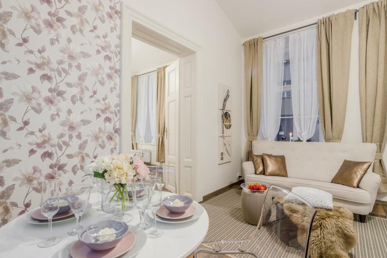 Prague Apt Near Charles Bridge By Michal&Friends Exterior foto